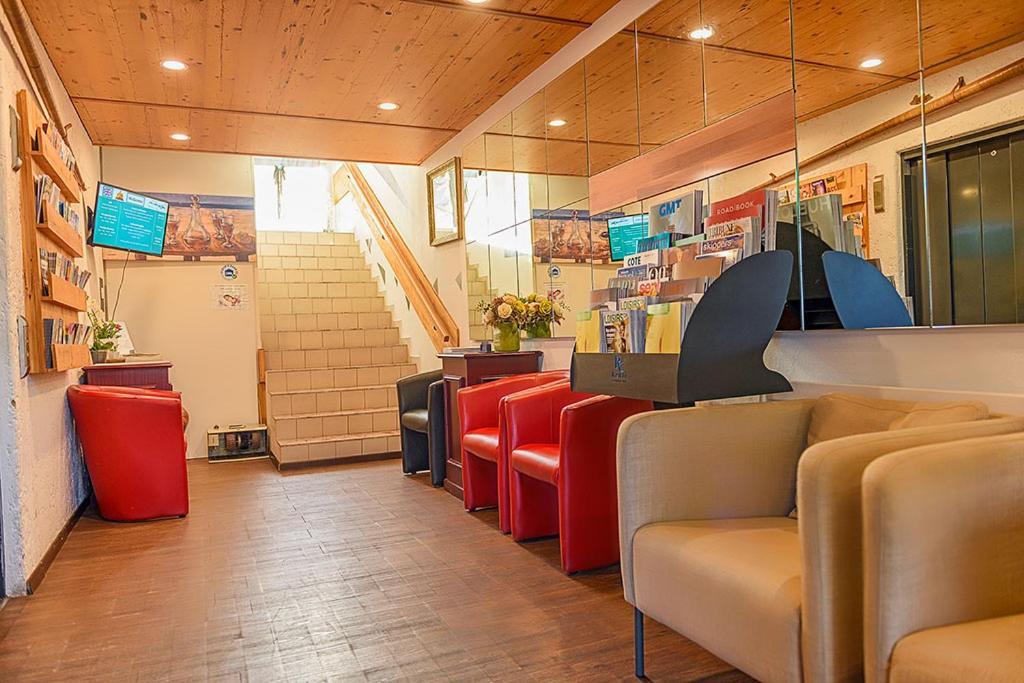 Hotel Des Alpes Bulle Center Ngoại thất bức ảnh